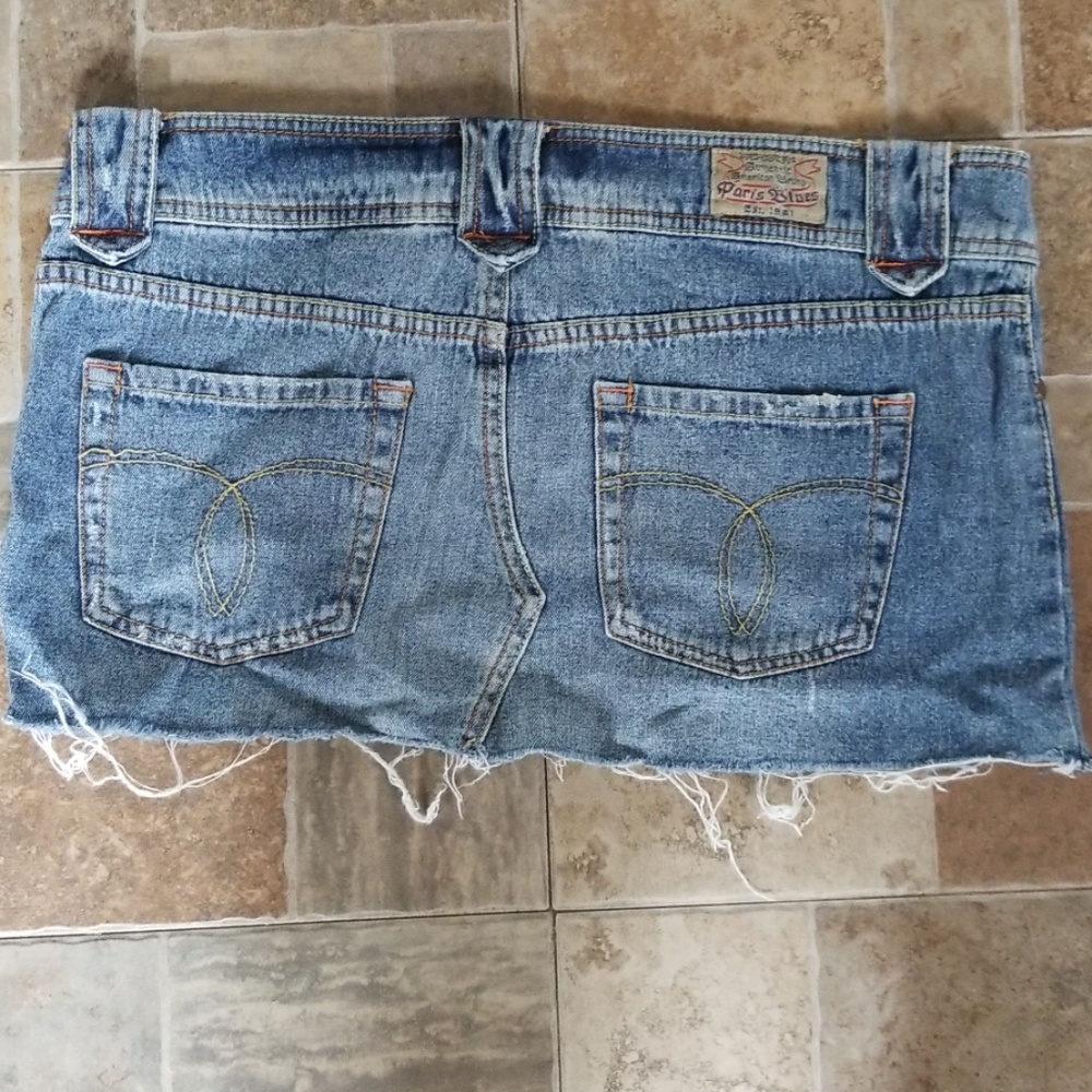 Skirt - Picture 2 of 2
